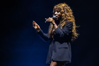 Charlotte Adigery + Bolis Pupul @ Lokerse Feesten 2024, picture 3, photographed by Marc Verdonck - FrontView Magazine