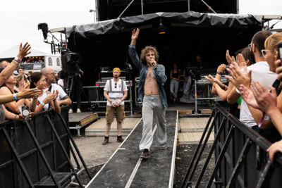 Compact Disk Dummies @ Lokerse Feesten 2024, picture 34, photographed by Marc Verdonck - FrontView Magazine