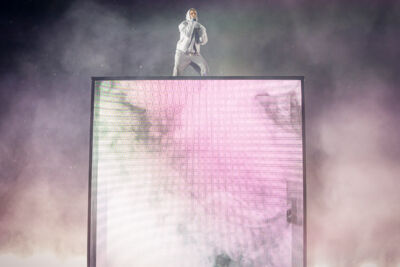 Oscar And The Wolf @ Suikerrock 2024, picture 2, photographed by Peter Smet - FrontView Magazine