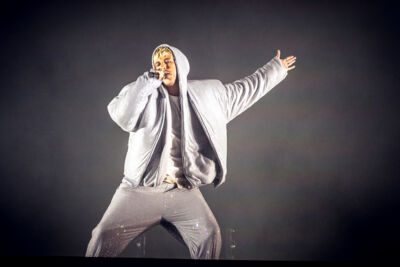 Oscar And The Wolf @ Suikerrock 2024, picture 5, photographed by Peter Smet - FrontView Magazine