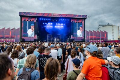 Suikerrock sfeer, picture 3, photographed by Dorien Goetschalckx - FrontView Magazine