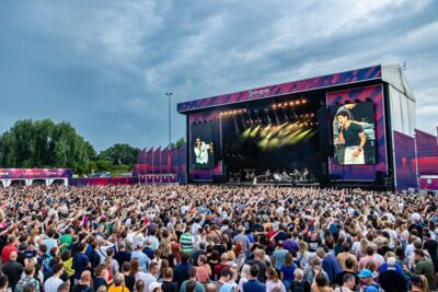 Suikerrock sfeer, picture 6, photographed by Dorien Goetschalckx - FrontView Magazine