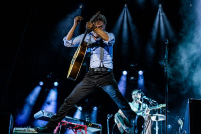 Bart Peeters & De Ideale Mannen @ Beleuvenissen, picture 32, photographed by Jürgen Bruynooghe - FrontView Magazine