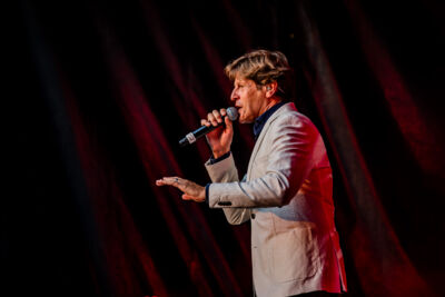 Gunther Neefs @ Beleuvenissen, picture 1, photographed by Jürgen Bruynooghe - FrontView Magazine