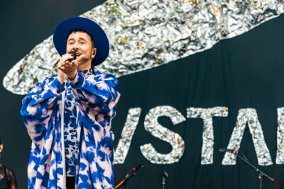 Gustaph @ Suikerrock 2024, picture 13, photographed by Peter Smet - FrontView Magazine