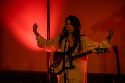 Meis @ M-IDZOMER, picture 2, photographed by Jürgen Bruynooghe - FrontView Magazine