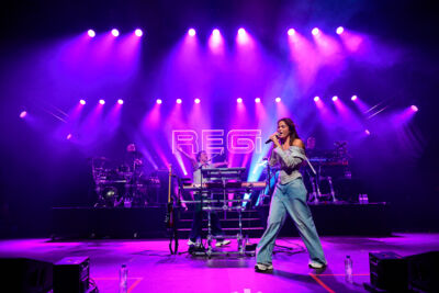Regi Live ft Linda & guests @ Paal op Stelten, picture 7, photographed by Gert Daemen - FrontView Magazine
