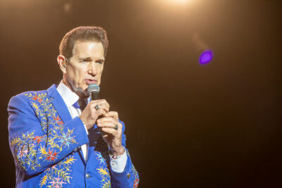 Chris Isaak @ Lokerse Feesten, foto 17, foto's door Edwin Houdevelt - FrontView Magazine