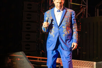 Chris Isaak @ Lokerse Feesten, foto 19, foto's door Edwin Houdevelt - FrontView Magazine