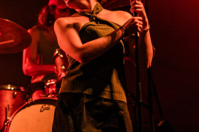 Kaat Van Stralen @ Beleuvenissen, picture 12, photographed by Jürgen Bruynooghe - FrontView Magazine