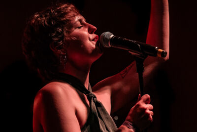 Kaat Van Stralen @ Beleuvenissen, picture 14, photographed by Jürgen Bruynooghe - FrontView Magazine