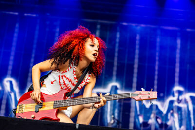 Nova Twins @ Lokerse Feesten, picture 5, photographed by Dorien Goetschalckx - FrontView Magazine