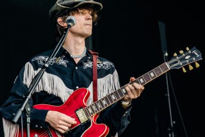 Dressed Like Boys @ M-IDZOMER, picture 4, photographed by Jürgen Bruynooghe - FrontView Magazine
