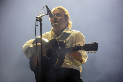 Novastar @ Lokerse Feesten, picture 6, photographed by Edwin Houdevelt - FrontView Magazine