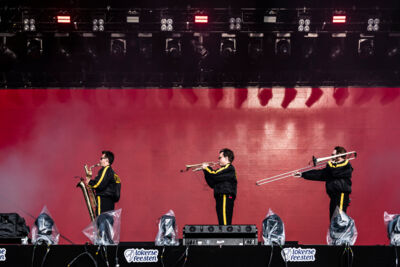 Glints @ Lokerse Feesten, picture 1, photographed by Sandra Van Watermeulen - FrontView Magazine