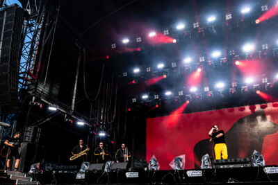 Glints @ Lokerse Feesten, picture 2, photographed by Sandra Van Watermeulen - FrontView Magazine