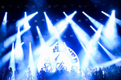 2manydjs @ Lokerse Feesten, picture 4, photographed by Gert Daemen - FrontView Magazine
