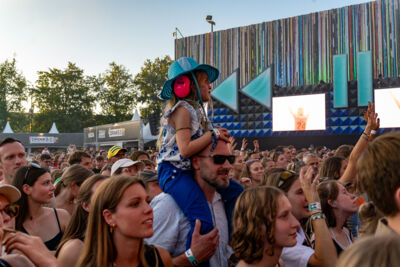 Joost Klein @ Lokerse Feesten, picture 6, photographed by Luc Klinckaert - FrontView Magazine