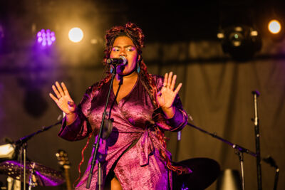 Oriana Ikomo @ Beleuvenissen, picture 8, photographed by Jürgen Bruynooghe - FrontView Magazine