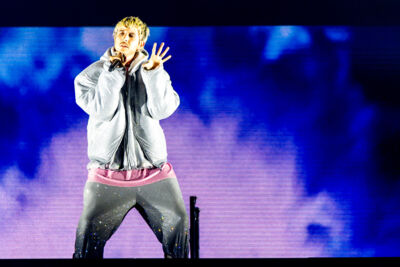 Oscar and The Wolf @ Lokerse Feesten, picture 13, photographed by Luc Klinckaert - FrontView Magazine