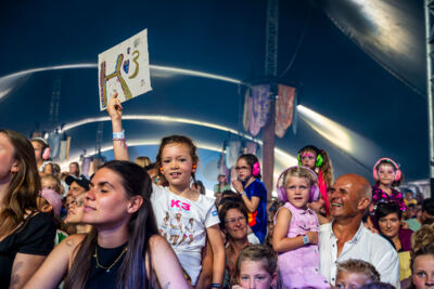 K3 @ Rijvers Festival 2024, picture 15, photographed by Dimitri Vanlommel - FrontView Magazine