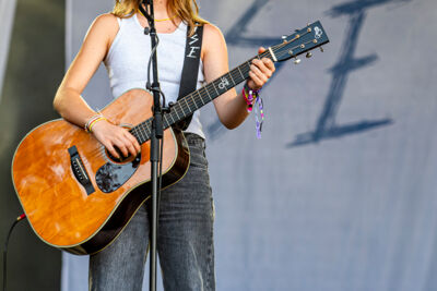 Ise @ Rijvers Festival 2024, picture 4, photographed by Dimitri Vanlommel - FrontView Magazine