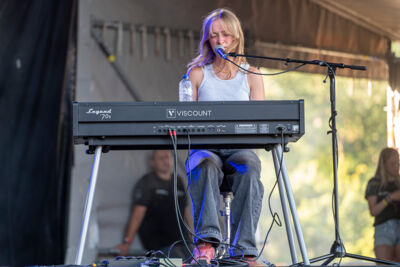 Ise @ Rijvers Festival 2024, picture 11, photographed by Dimitri Vanlommel - FrontView Magazine