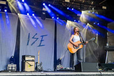 Ise @ Rijvers Festival 2024, picture 13, photographed by Dimitri Vanlommel - FrontView Magazine