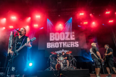 Booze Brothers @ Fonnefeesten 2024, picture 10, photographed by Danny Wagemans - FrontView Magazine
