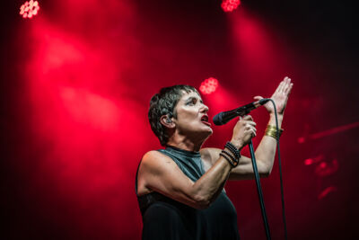 Kosheen @ Fonnefeesten 2024, foto 1, foto's door Danny Wagemans - FrontView Magazine