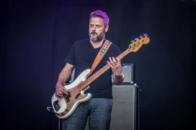 Red Red @ Fonnefeesten 2024, picture 3, photographed by Danny Wagemans - FrontView Magazine
