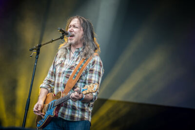Red Red @ Fonnefeesten 2024, picture 5, photographed by Danny Wagemans - FrontView Magazine