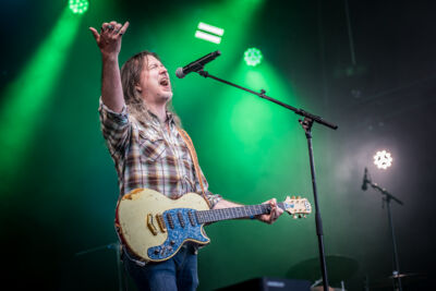 Red Red @ Fonnefeesten 2024, picture 9, photographed by Danny Wagemans - FrontView Magazine