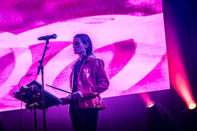 Crash Course in Science @ Fonnefeesten 2024, foto 1, foto's door Danny Wagemans - FrontView Magazine
