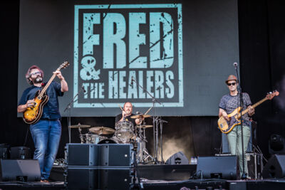 Fred and the Healers @ Fonnefeesten 2024, foto 2, foto's door Danny Wagemans - FrontView Magazine