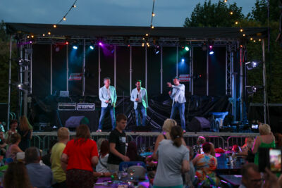 De Romeo's @ vestenfestival Melsele, picture 4, photographed by Peter Casie - FrontView Magazine