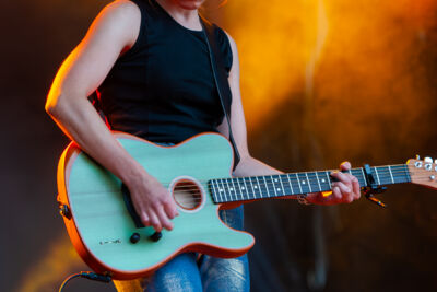 Emma d' Arc @ Rijvers Festival 2024, picture 4, photographed by Jurgen Van De Maele - FrontView Magazine