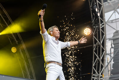 Willy Sommers @ Bollekesfeesten 2024, picture 7, photographed by Marc Verdonck - FrontView Magazine