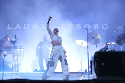 Laura Tesoro @ Beveren buiten, picture 3, photographed by Peter Casie - FrontView Magazine