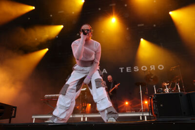 Laura Tesoro @ Beveren buiten, picture 4, photographed by Peter Casie - FrontView Magazine