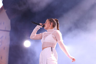 Laura Tesoro @ Beveren buiten, picture 13, photographed by Peter Casie - FrontView Magazine