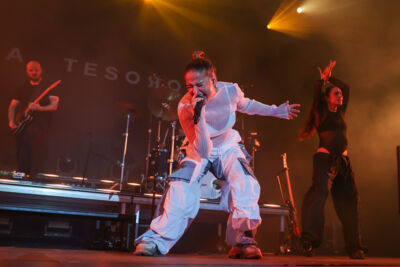 Laura Tesoro @ Beveren buiten, picture 19, photographed by Peter Casie - FrontView Magazine