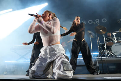 Laura Tesoro @ Beveren buiten, picture 22, photographed by Peter Casie - FrontView Magazine