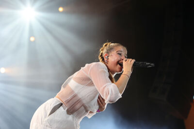 Laura Tesoro @ Beveren buiten, picture 28, photographed by Peter Casie - FrontView Magazine