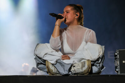 Laura Tesoro @ Beveren buiten, picture 31, photographed by Peter Casie - FrontView Magazine