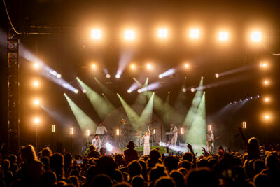 Pommelien Thijs @ Rijvers Festival 2024, picture 21, photographed by Dimitri Vanlommel - FrontView Magazine