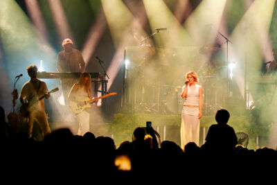 Pommelien Thijs @ Rijvers Festival 2024, picture 27, photographed by Dimitri Vanlommel - FrontView Magazine