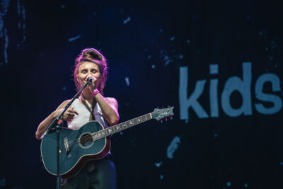 Kids With Buns @ Maanrock 2024, foto 1, foto's door Jelle Meersschaut - FrontView Magazine