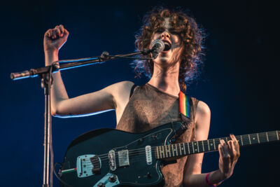 Kids With Buns @ Maanrock 2024, foto 15, foto's door Jelle Meersschaut - FrontView Magazine