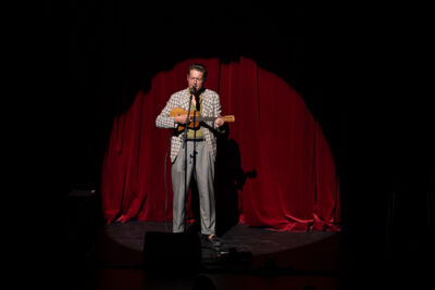 Bent Van Looy in Koor @ Stadsschouwburg Antwerpen, foto 10, foto's door David Johnson - FrontView Magazine